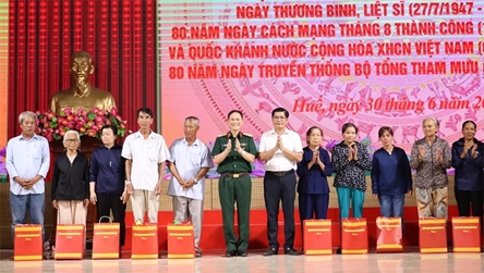 MND supports construction of a shelter house in Hue City